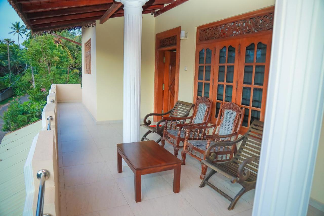 Hasaranga Holiday House Hikkaduwa Eksteriør billede